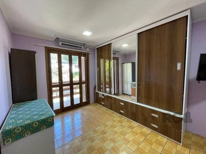 Imagem Casa de 4 dormitórios, bairro Ipanema