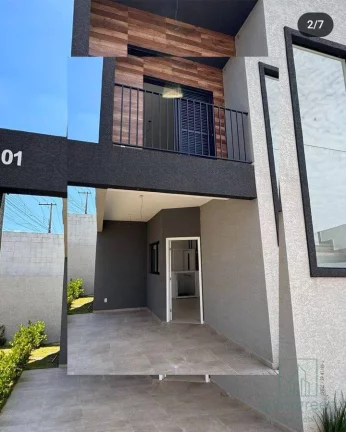 Imagem Casa com 2 Quartos e 2 Banheiros à Venda em Atibaia/SP