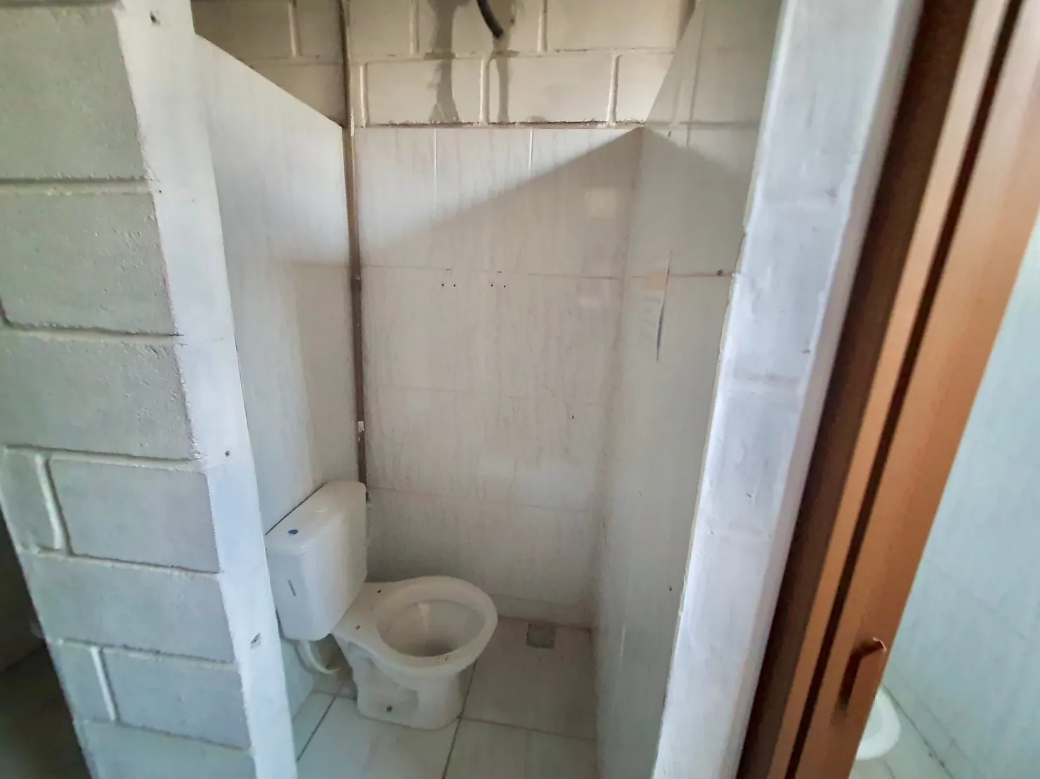 Imagem Comercial para Locação 832M², Moreira César, Pindamonhangaba - SP