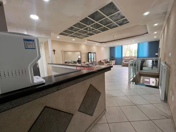 Imagem Sobrado à venda com 220m², 3 quartos, 2 suítes, 8 vagas por R$800.000,00 na Vila Mathias em Santos