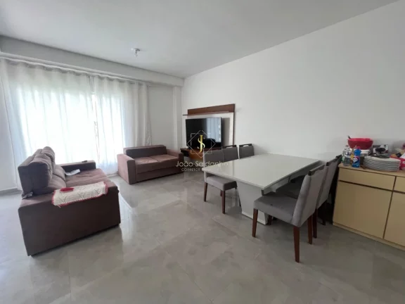 Imagem Sobrado com Piscina para locação diária para 12 pessoas.