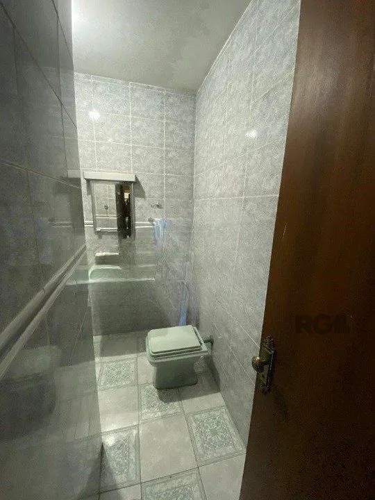 Imagem Sobrado para Venda - 169.4m², 3 dormitórios, sendo 1 suites, Cidade Baixa