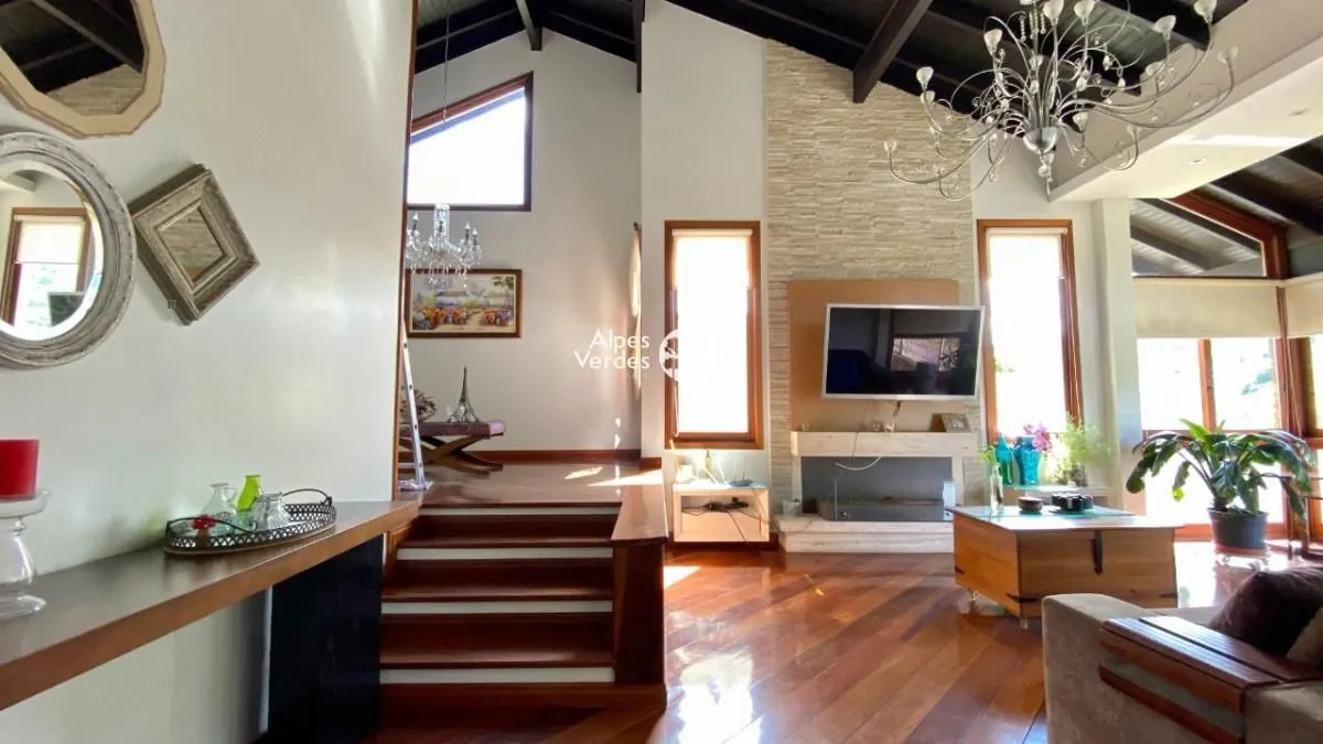 Imagem Vende-se casa totalmente mobiliada em Três Coroas-3 Quartos- R$3.200.000,00