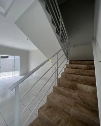 Imagem Casa com piscina para venda em Guaratuba. ótima localização!!!!