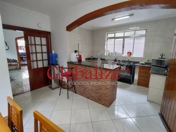Imagem Sobrado MARAVILHOSO com 3 dormitórios sendo 2 suítes no bairro do Marapé em Santos por R$.1.280.000,00