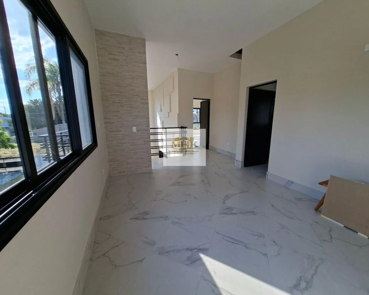 Imagem Casa com 214 m² e 3 quartos à venda em Atami