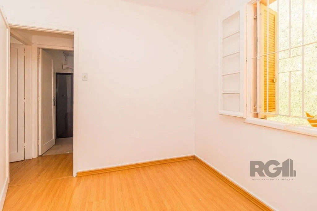 Imagem Casa com 99,73m², 2 dormitórios, 2 vagas no bairro Floresta