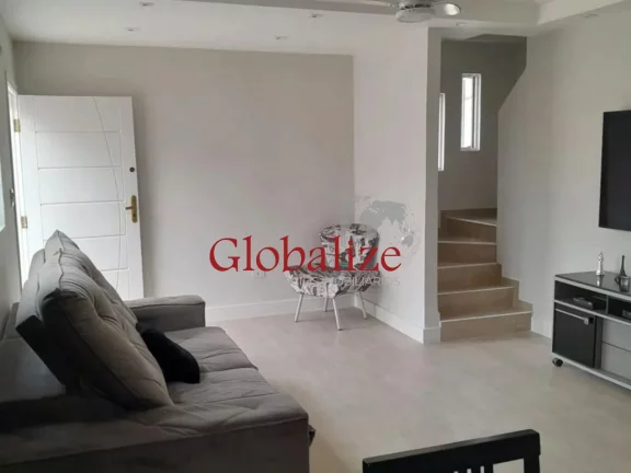 Foto do imóvel Sobrado à venda com 130m², 2 quartos, 2 banheiros, 2 vagas, churrasqueira por R$1.030.000,00 no Marapé em Santos