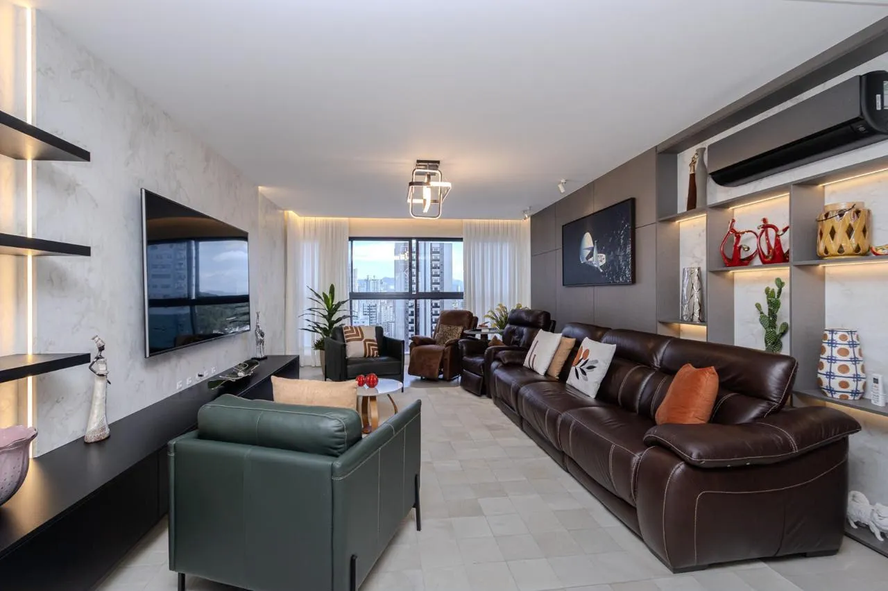 Imagem Apartamento com vista para o mar à venda com 176.8m2 por R$ 8.500.000,00