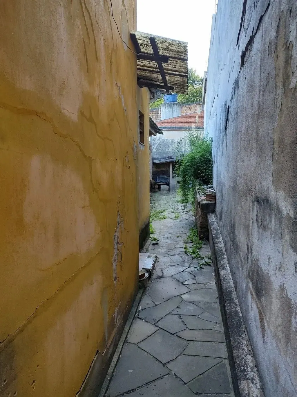 Imagem Casa com 3 dormitórios no bairro Petrópolis