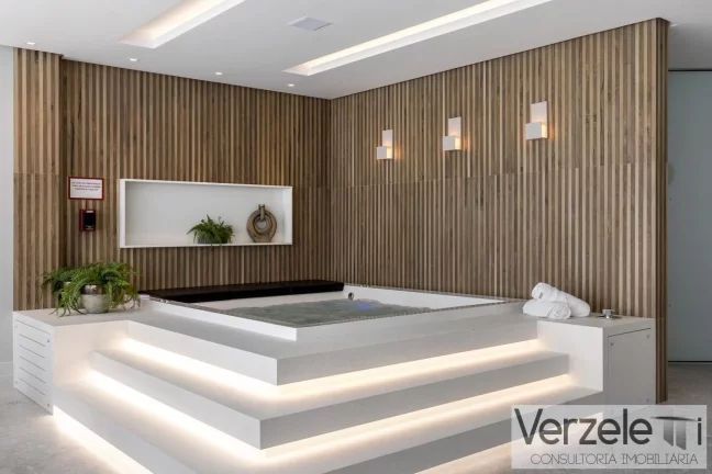 Imagem Apartamento Quadra Mar para Venda em Balneário Camboriú / SC no bairro Centro
