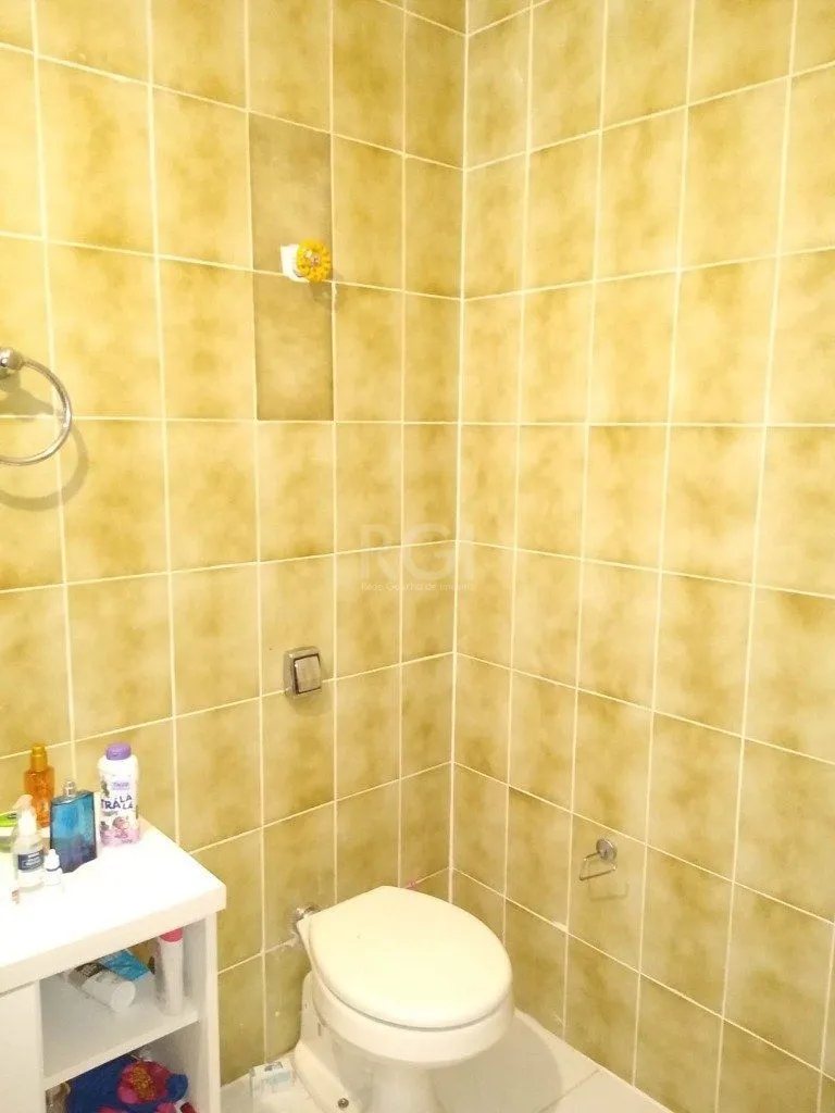 Imagem Casa para Venda - 265m², 5 dormitórios, sendo 2 suites, Floresta