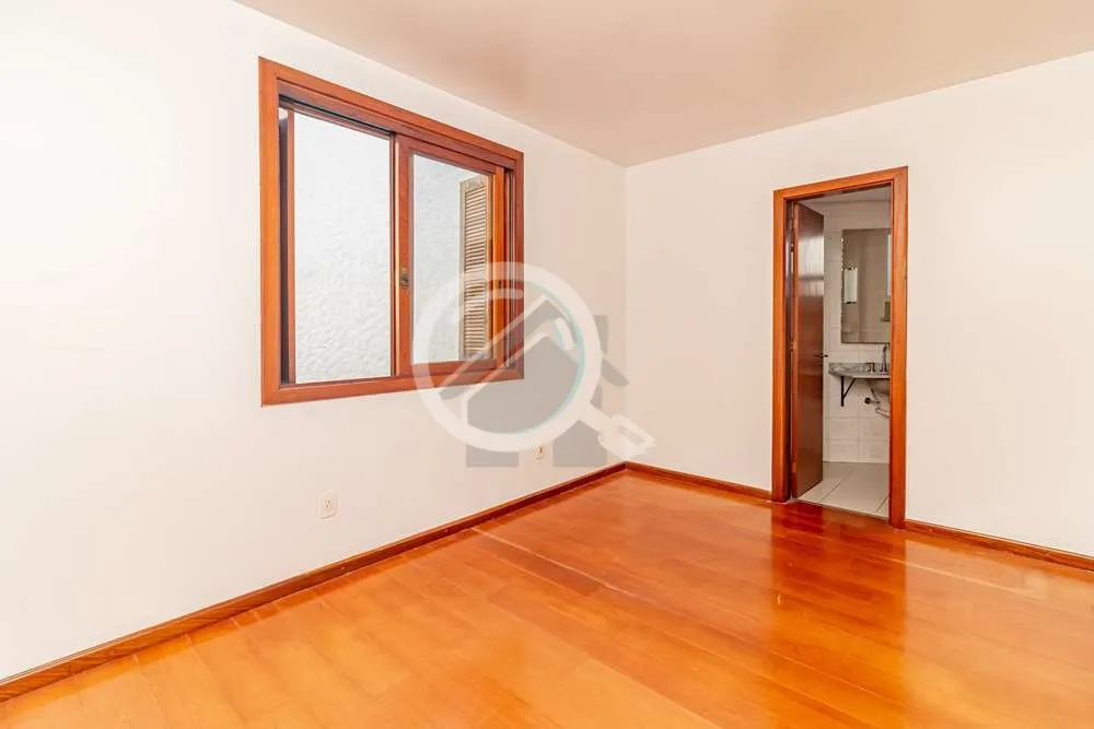 Imagem Encontre seu novo lar em Petrópolis! Imagine morar em um apartamento incrível na Rua Sinimbu, 28, ...