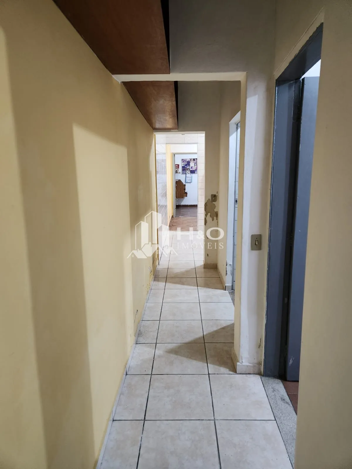 Imagem Casa Térrea com 140m² à Venda na Vila Carmosina - Espaço, Conforto e Excelente Localização!