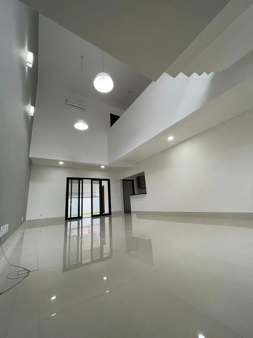 Imagem Casa à venda 3 Quartos, 1 Suite, 4 Vagas, 250M², Caminho Novo, Tremembé - SP | Campos do Conde 1