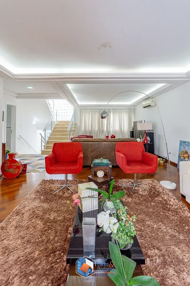 Imagem Casa em condomínio para venda em Planalto Paulista com 4 quartos, sendo 4 suítes, 390m²