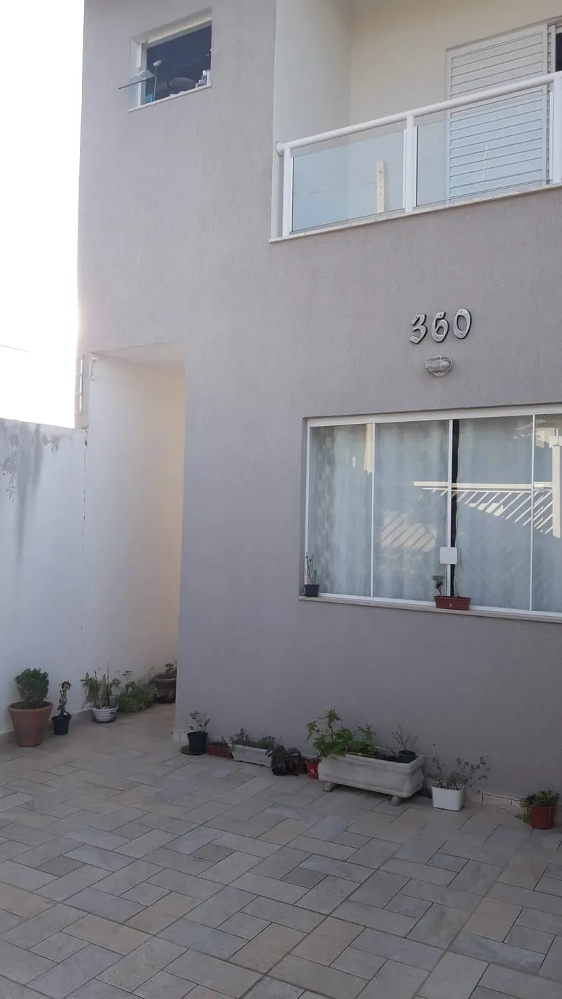 Foto do imóvel Casa à venda 3 Quartos, 1 Suite, 2 Vagas, 125M², Vila Rica, Pindamonhangaba - SP