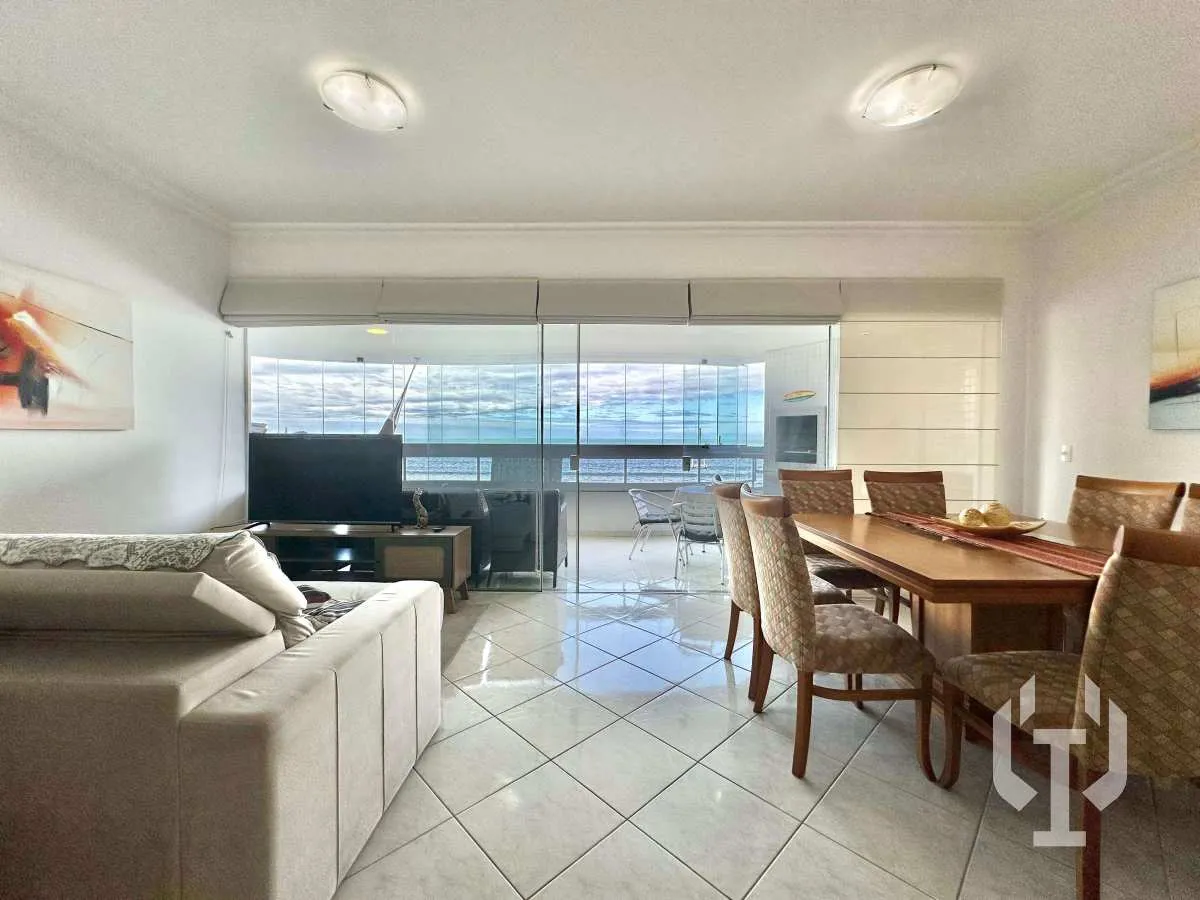 Imagem APARTAMENTO FRENTE MAR COM 03 DORMITÓRIOS PRONTO PARA MORAR - PÉ NA AREIA