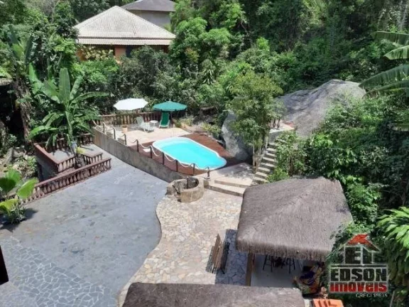 Imagem Belíssima Casa Triplex em Condomínio no Recanto de Itaipuaçu