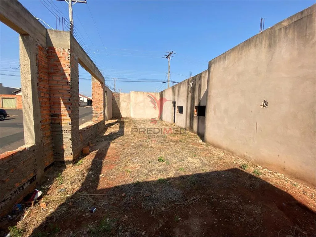 Imagem Prédio Inteiro de 395m² no bairro Jardim Ubirama, em Lençóis Paulista