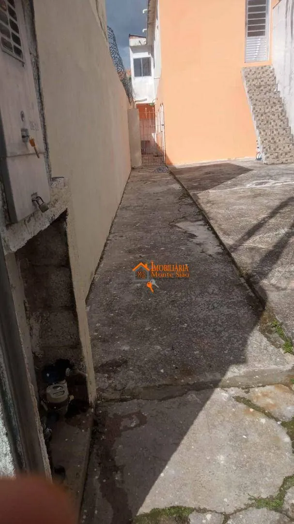 Imagem Sobrado com 2 dormitórios à venda, 125 m² por R$ 309.000,00 - Jardim Maria Clara - Guarulhos/SP