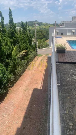 Imagem Aconchegante Casa em Condomínio Fechado.