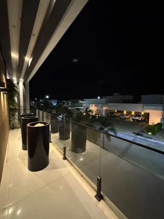 Imagem Sobrado Alto Padrão em Condomínio