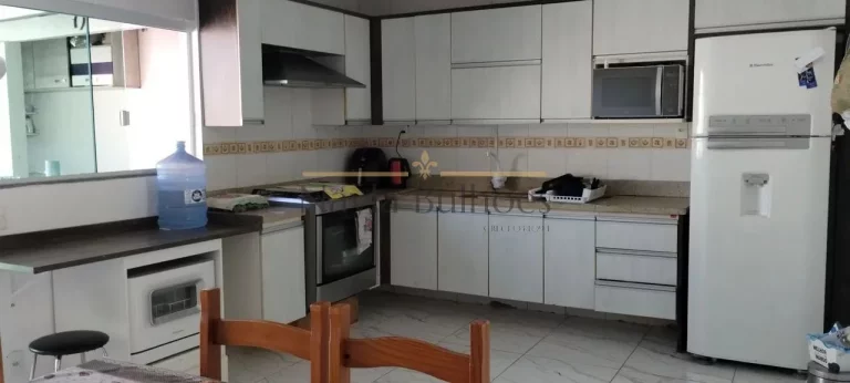 Imagem CASA RESIDENCIAL em SÃO JOSÉ - SC, FORQUILHAS