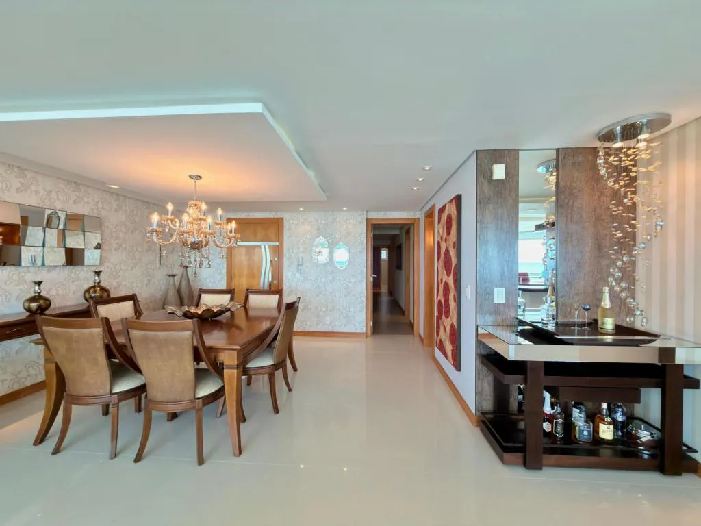 Imagem Apartamento 4 Dormitórios - Bairro Navegantes