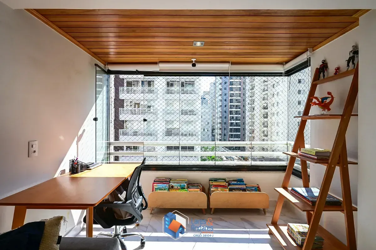 Imagem Apartamento para venda em Moema com 2 quartos, sendo 1 suíte, 72m²