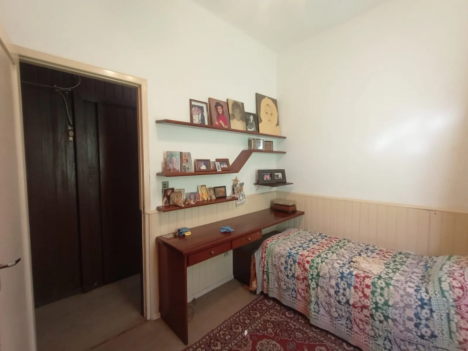 Imagem Casa 3 dormitórios no bairro Menino Deus em Porto Alegre para Alugar
