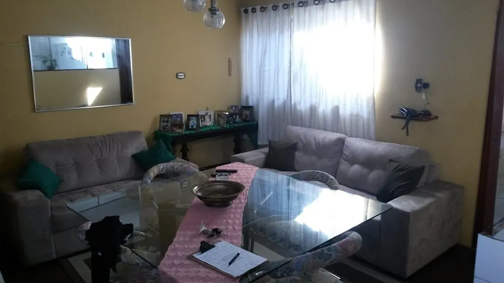 Imagem Comercial à venda 4 Quartos, 1 Suite, 7 Vagas, 211.5M², Centro, Pindamonhangaba - SP