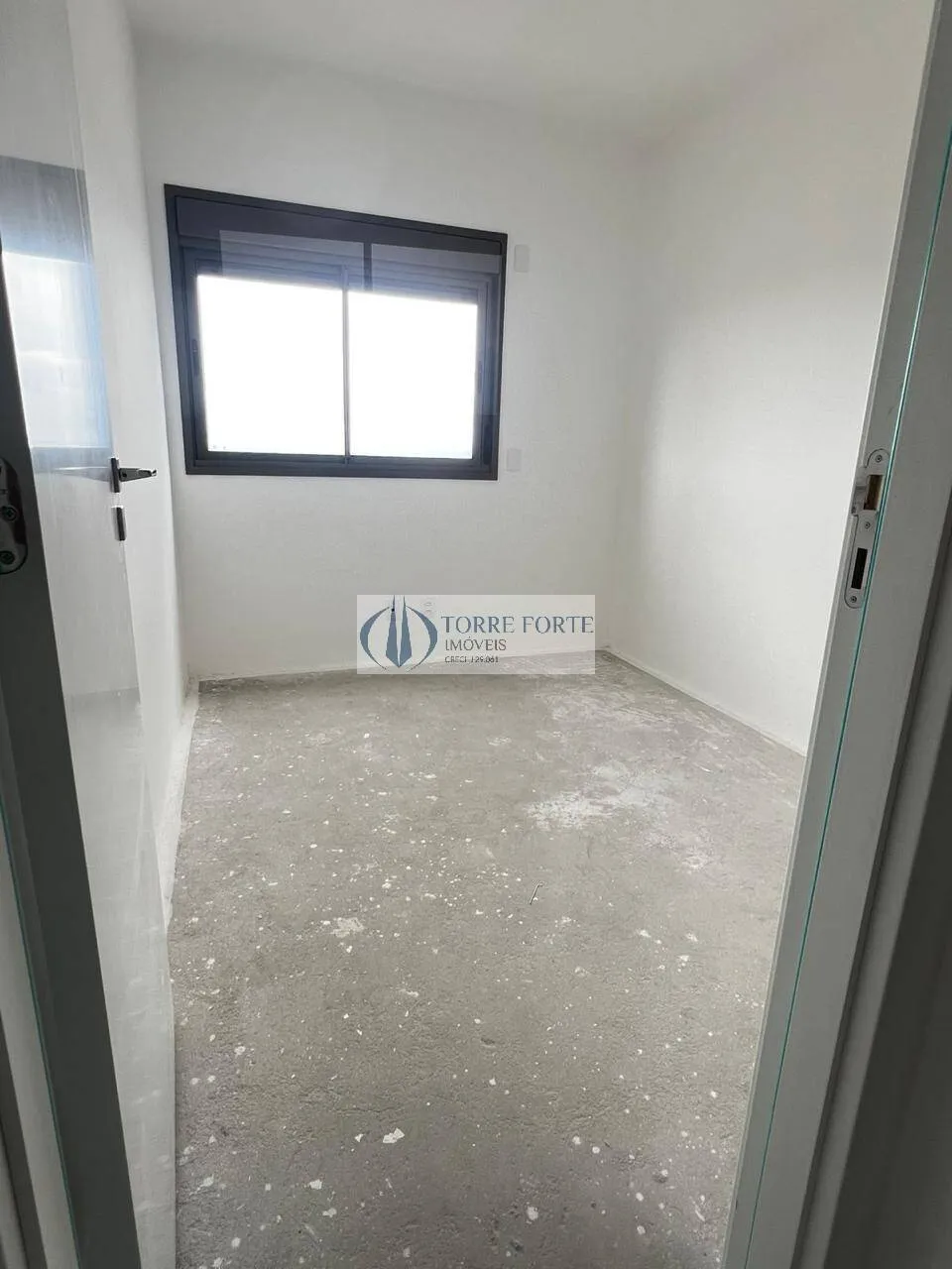 Imagem Apartamento com 3 dormitorios 1 suite, varanda e 1 vaga no Tatuape.