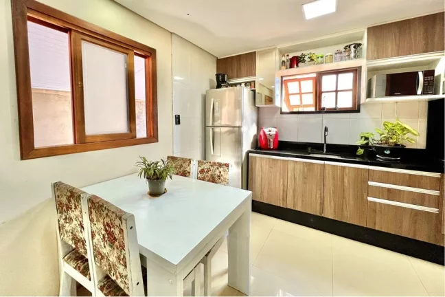 Imagem Casa para venda no bairro Estância Velha em Canoas