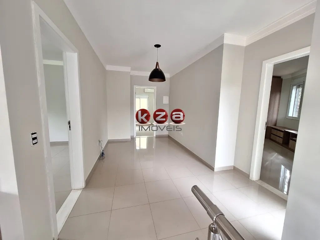 Imagem Casa em condomínio exclusivo em Valinhos-SP, 3 quartos, 3 suítes, 2 salas, 4 banheiros, 245,98 m² de área.
