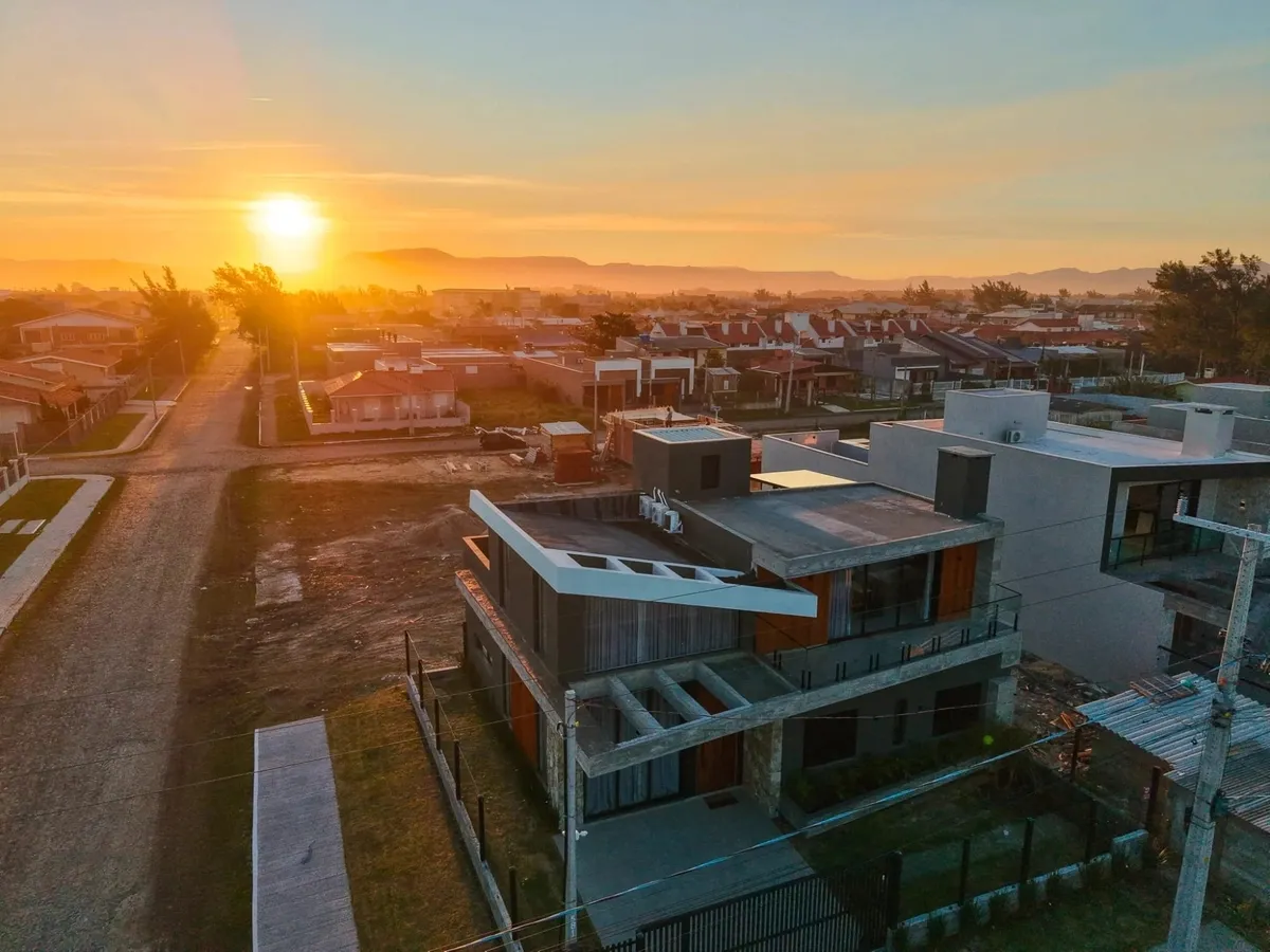 Imagem Casa 3 suítes com vista mar - Zona Norte, Capão da Canoa