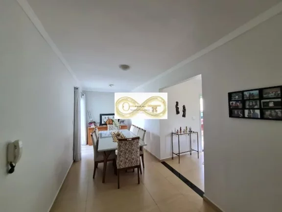 Imagem EXCELENTE CASA DE 177M² ESTILO SOBRADO PARA VENDA EM CAMPINAS.