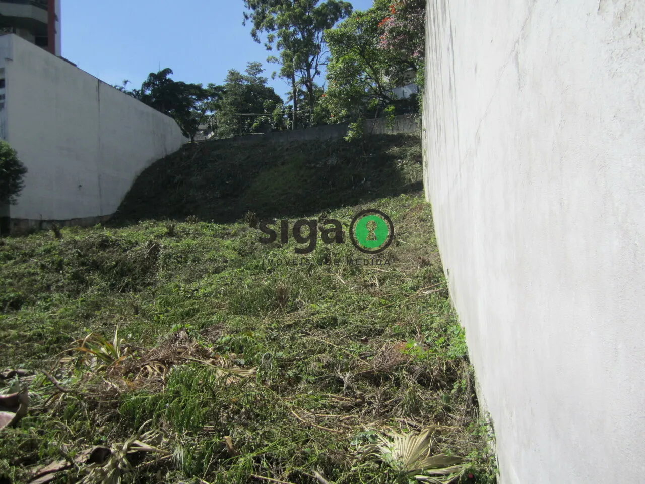 Imagem TERRENO À VENDA NO MORUMBI - EXCELENTE OPORTUNIDADE PARA INCORPORAÇÃO
