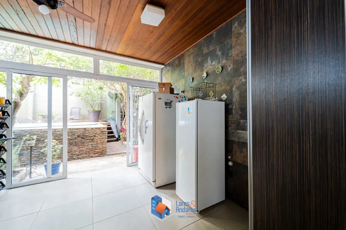 Imagem Casa para venda em Planalto Paulista com 4 quartos, sendo 4 suítes, 326m²