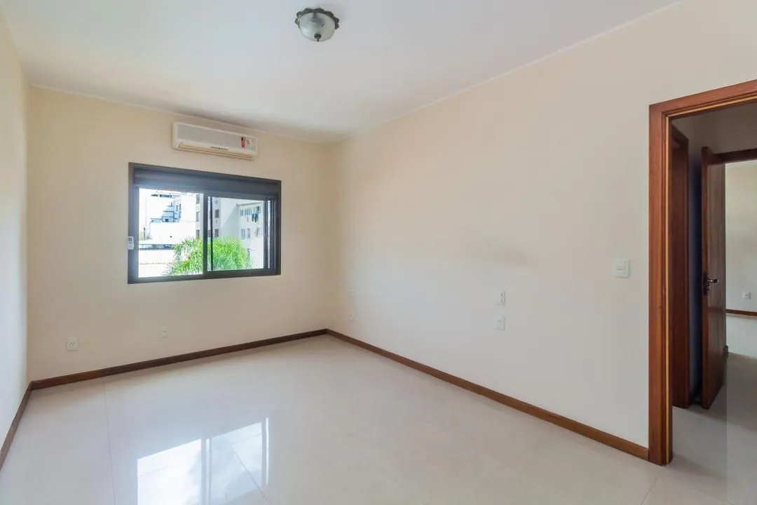 Imagem Apartamento 2 dormitorios à venda Avenida Andaraí, Passo da Areia - Porto Alegre
