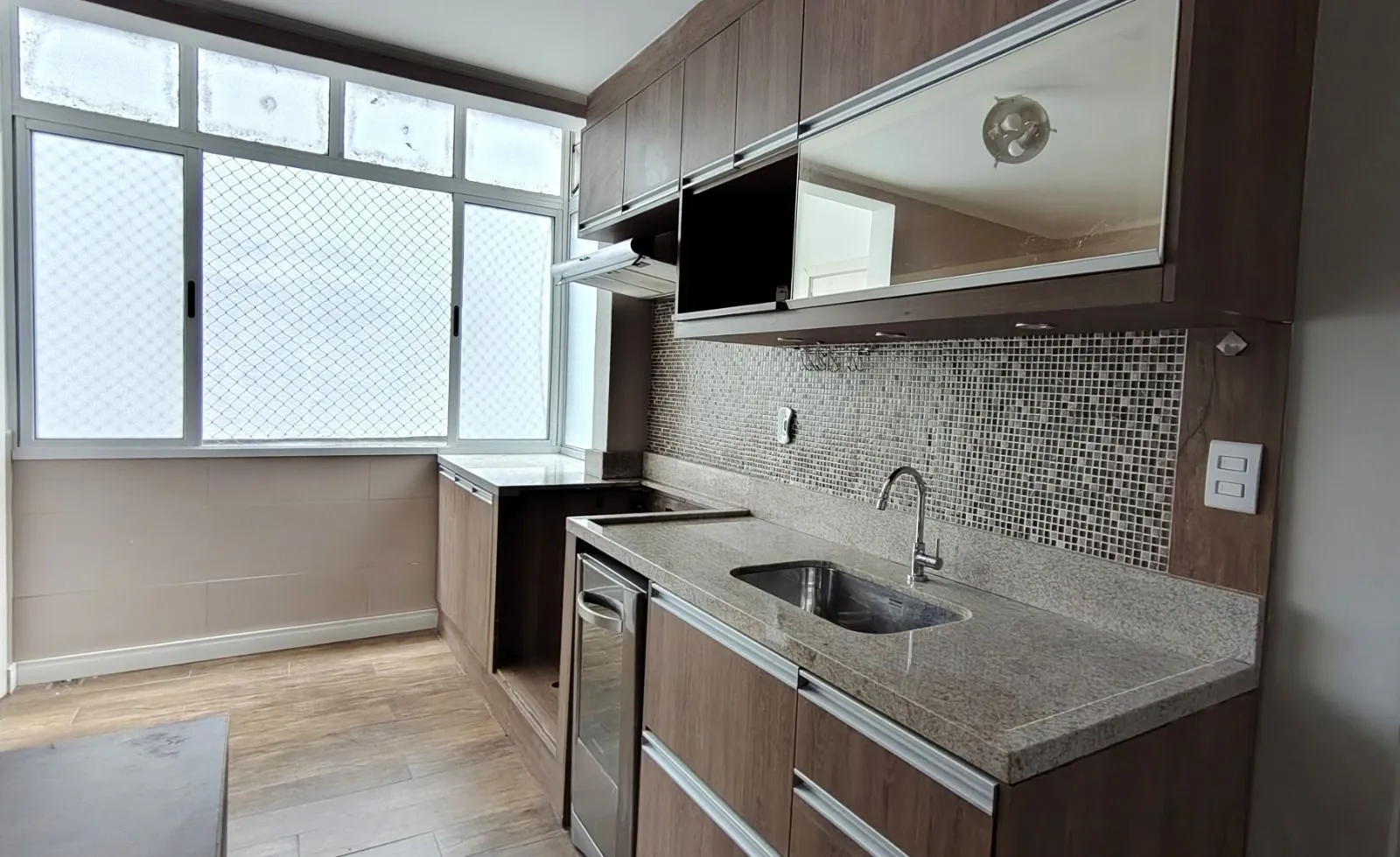 Imagem Apartamento de 3 dormitórios, 2 banheiros no Centro Histórico.