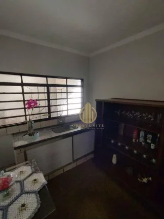 Imagem Casa com 3 dormitórios à venda, 100 m² por R$ 250.000 - Quintino Facci II - Ribeirão Preto/SP