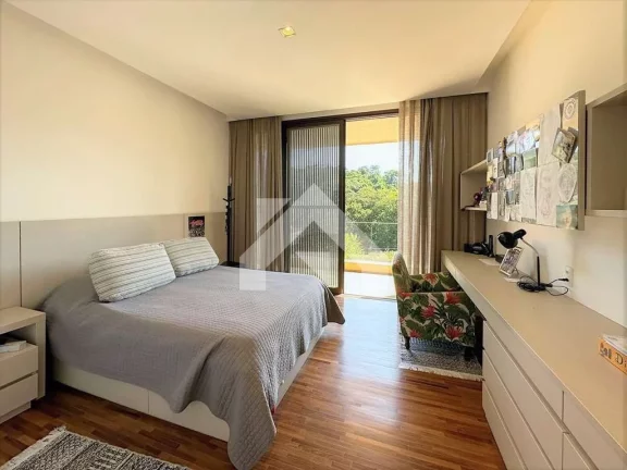 Imagem Casa de Condomínio em Vila de São Fernando - Cotia