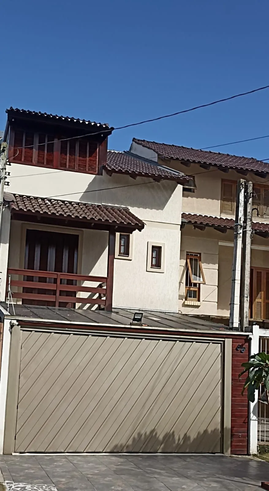 Imagem Casa no bairro Hípica - 4 dormitórios
