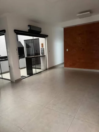 Imagem Maravilhosa casa no Jardim Piemont!