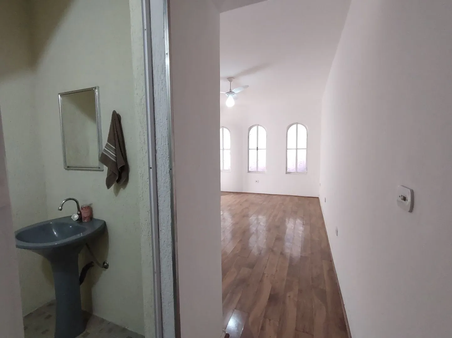 Imagem Sobrado Comercial na Pompeia, 90 m² com 2 Vagas