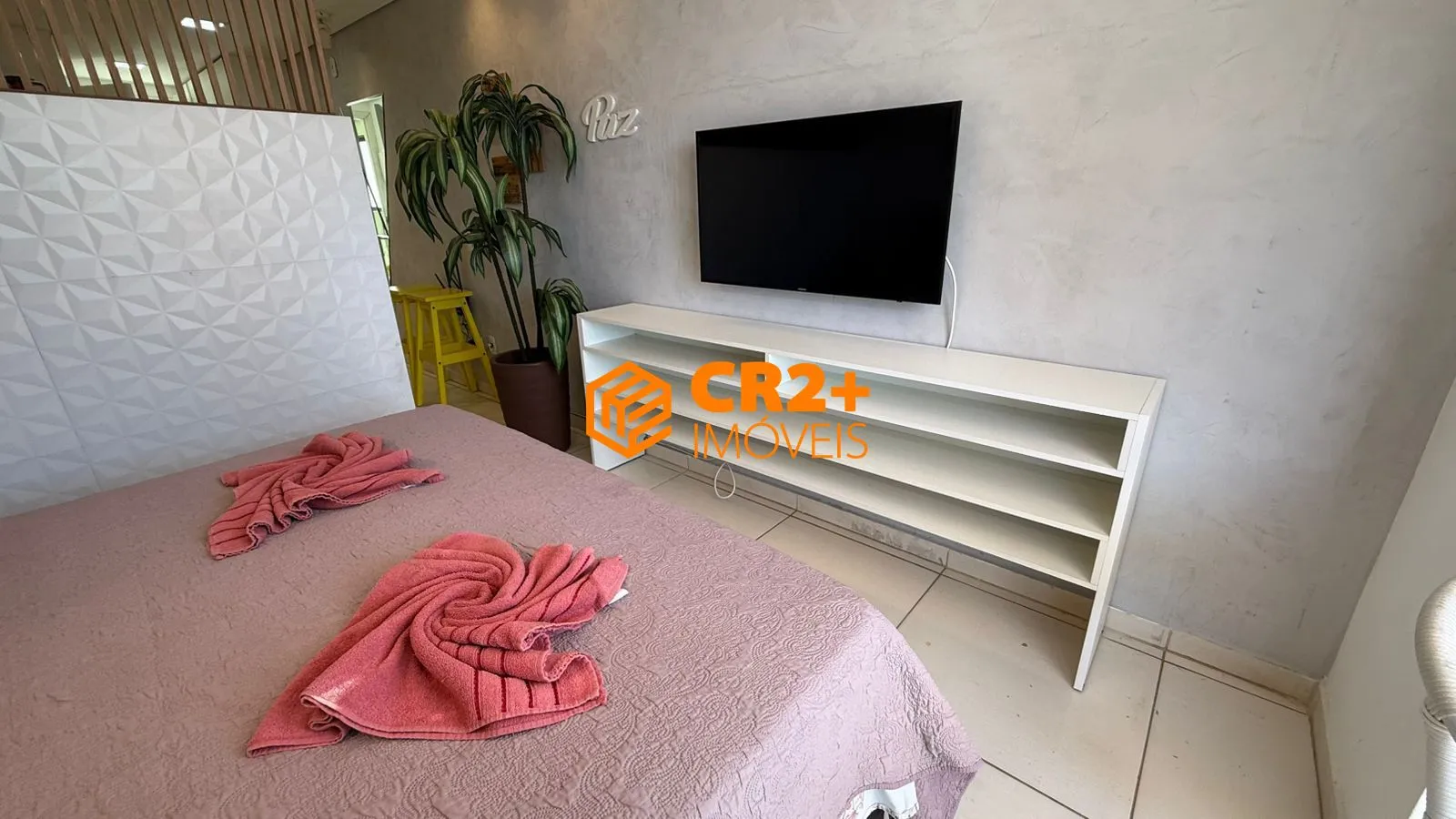 Imagem Vendo Flat Porteira Fechada, frente piscina- 32m²