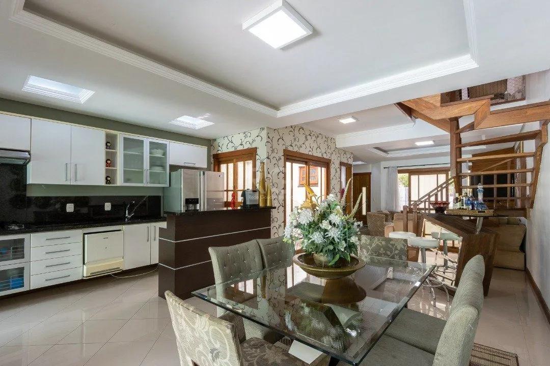 Imagem Casa para Locação/Aluguel - 222.26m², 3 dormitórios, sendo 1 suites, 3 vagas - Ipanema