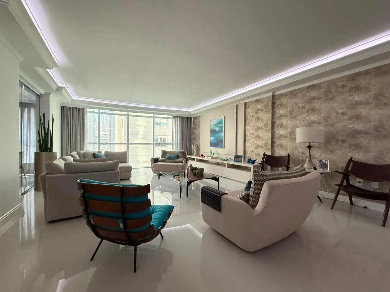 Imagem Apartamento à venda com 281m2 por R$ 8.800.000,00