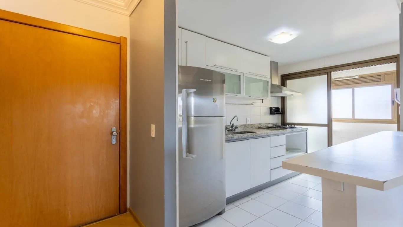 Imagem Apartamento de 2 dormitorios à venda em Passo da Areia, Porto Alegre.